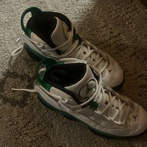 Jordan six rings size 4.5 women's 6.5